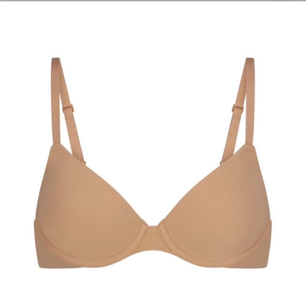 SKIMS Smooth Nude Underwire Bra